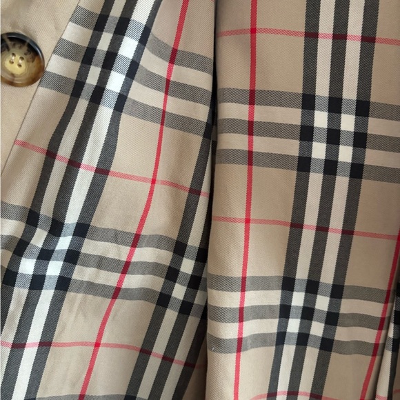 Vintage Burberry Kensington Trench Coat - Picture 5 of 11